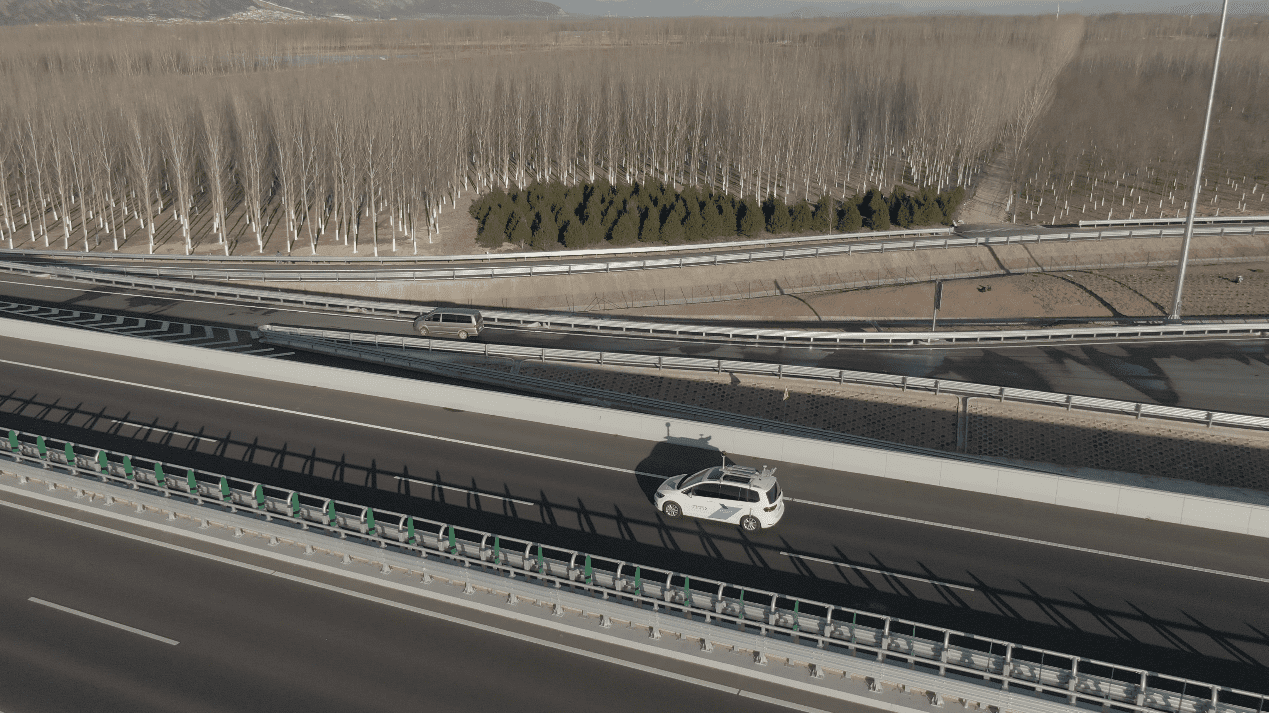 �������ǲ��������ٹ�·���˼�ʻ���в���